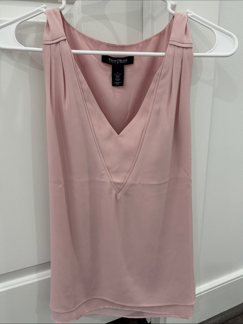 White House Black Market Blush Pink V-Neck Sleeveless Top